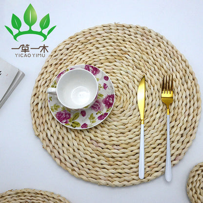 Handwoven Natural Fiber Table Mat – Rustic Dining Decor