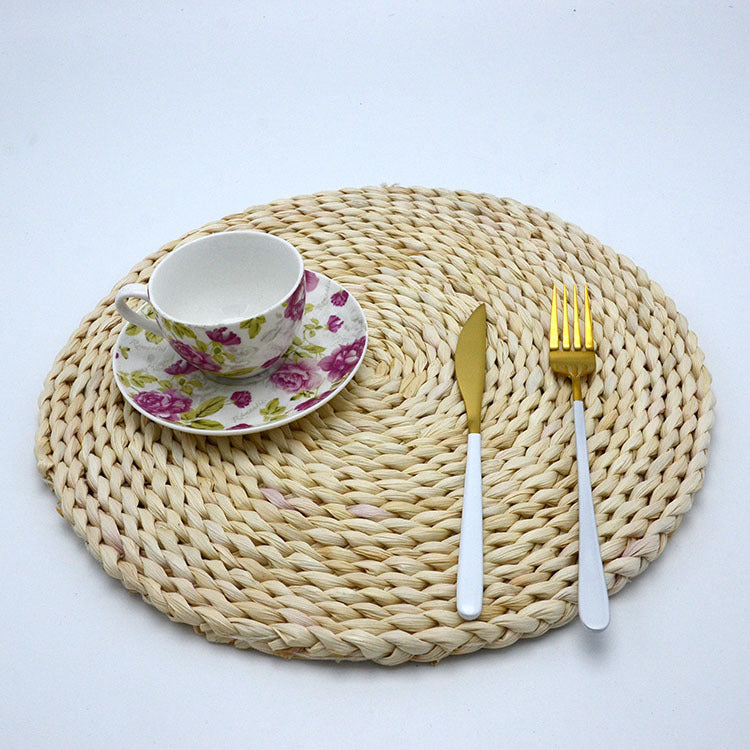 Handwoven Natural Fiber Table Mat – Rustic Dining Decor
