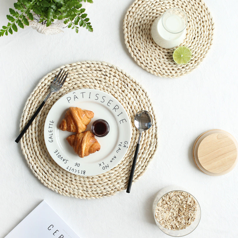 Handwoven Natural Fiber Table Mat – Rustic Dining Decor