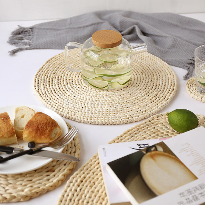 Handwoven Natural Fiber Table Mat – Rustic Dining Decor